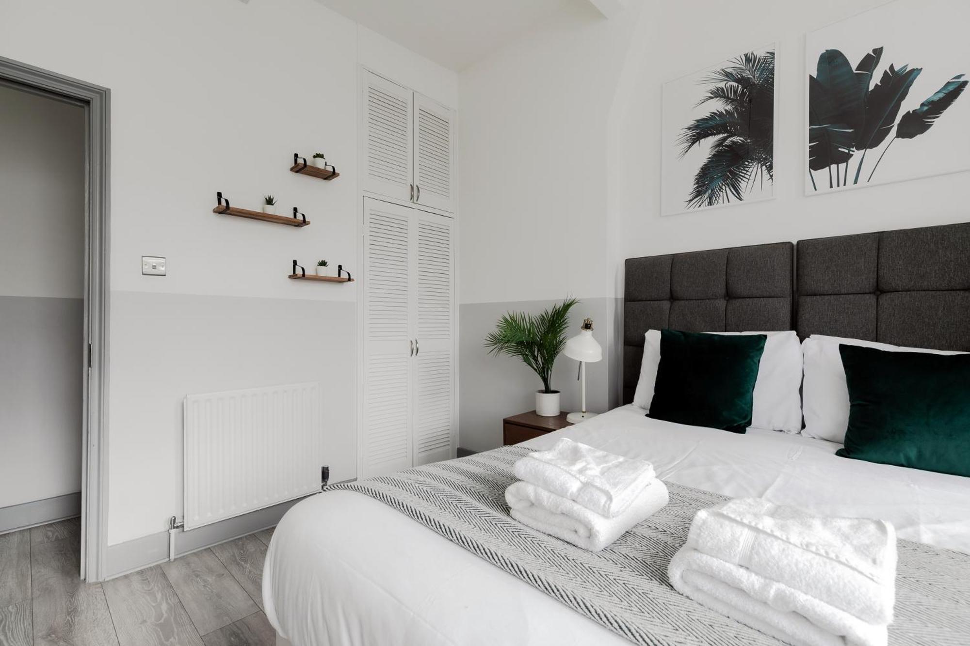 Modern Kensington Apartments London Eksteriør billede
